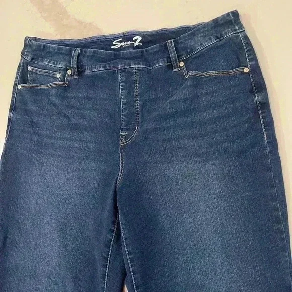 Seven7 For All Mankind Pull On Weekend Capri Women's Size 20 Embellished Pockets - Picture 2 of 10